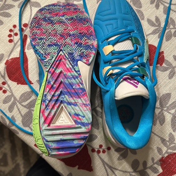 Nike Size 6 Mens Giannis Freak 5 - Picture 2 of 5